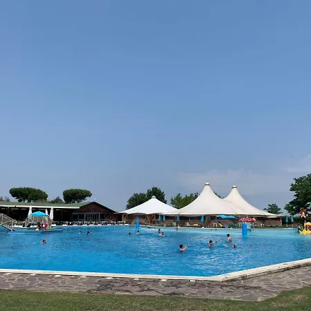 Locazione Turistica Mare Pineta-3 *